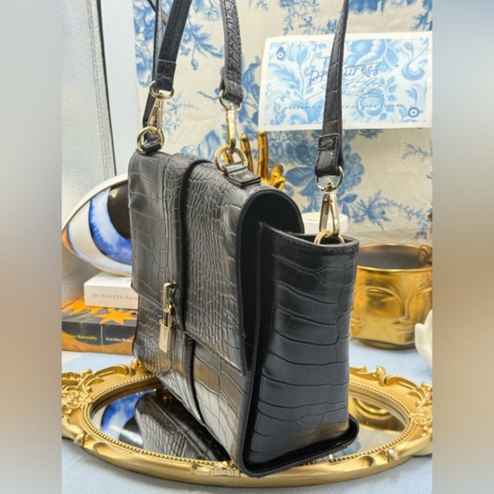 🆕 KURT GEIGER LONDON 🧿 NWOT Brixton Croc-Embossed Top Handle Flap Bag *SAMPLE* - Picture 5 of 16